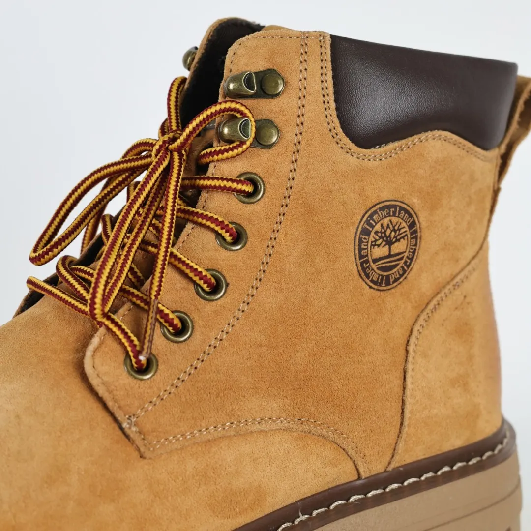 The price tag is 💰620. The core recommendation is good price. Timberland outdoor high-top casual rhubarb boots series #Guangdong Dachang quality. Original box and original packaging. Fashionable and trendy matching. The fabric is made of Italian 🇮🇹 top-grade frosted fine-grained cowhide. It is paired with anti-odor and anti-corrosion genuine leather latex insoles. The outsole and hardware are all made from original factory raw materials. The same process as the original Goodyear, never open the glue. Good products do not kill pigs. Exclusive launch on the entire network. The quality is beyond doubt. The complete set of official website unified packaging gives you a perfect wearing experience. It is of high quality and durable. A must-have for sportsmen. Specially designed to treat those who are not handsome. High-quality and first-class foot feel. Specially designed for cold protection and outdoor use this winter. Casual matching for daily use. Size: 38 39 40 41 42 43 44 (leather shoe size)